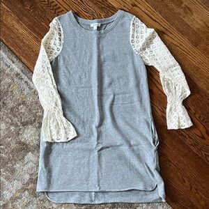 Kensie Gray Dress with Cream Lace Sleeves